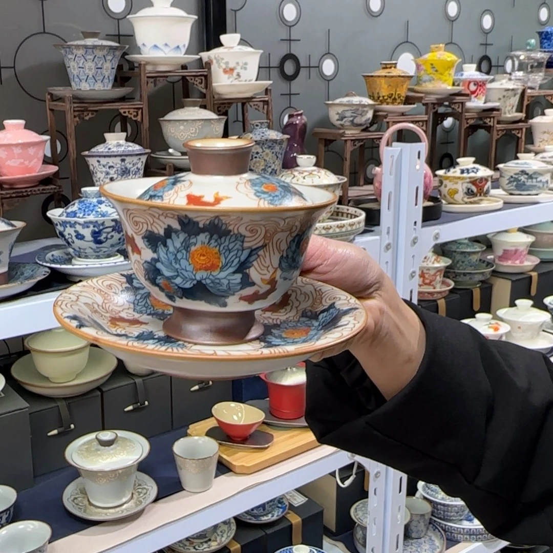 高温下的高温天气使人心情愉悦