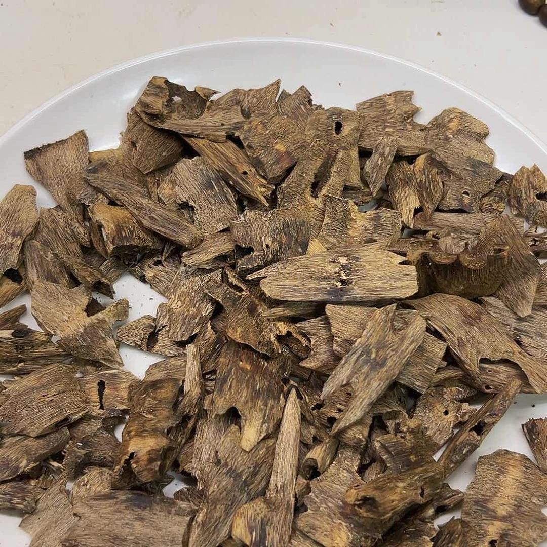 沉香碎屑沉香乌身圆叶块料100克