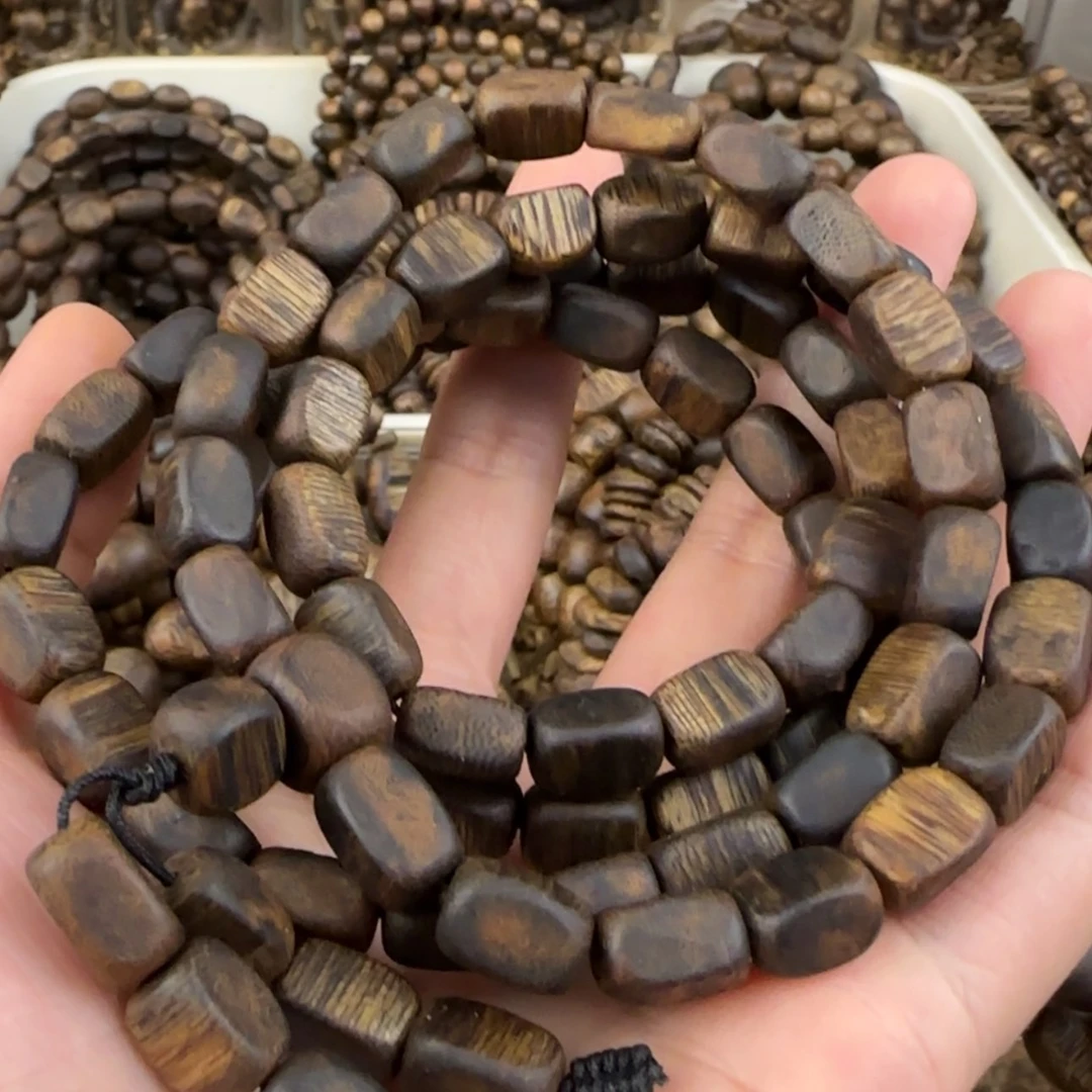 【闪购商品】沉香手串安****离奇楠手串28克