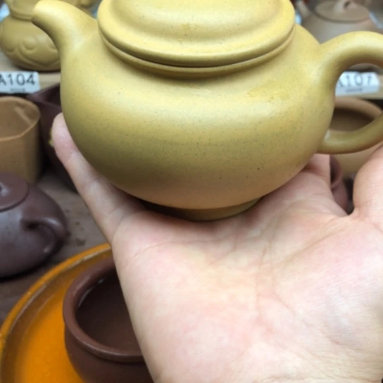 茶壶紫砂黄段泥掇只280豪升左右