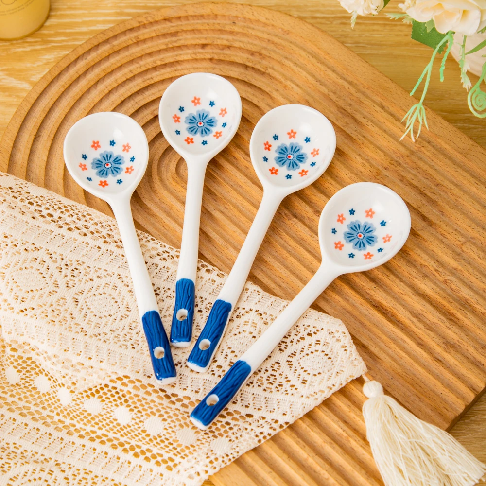 家用陶瓷餐具美二烧釉下彩蓝星花开长柄勺子(4支装)