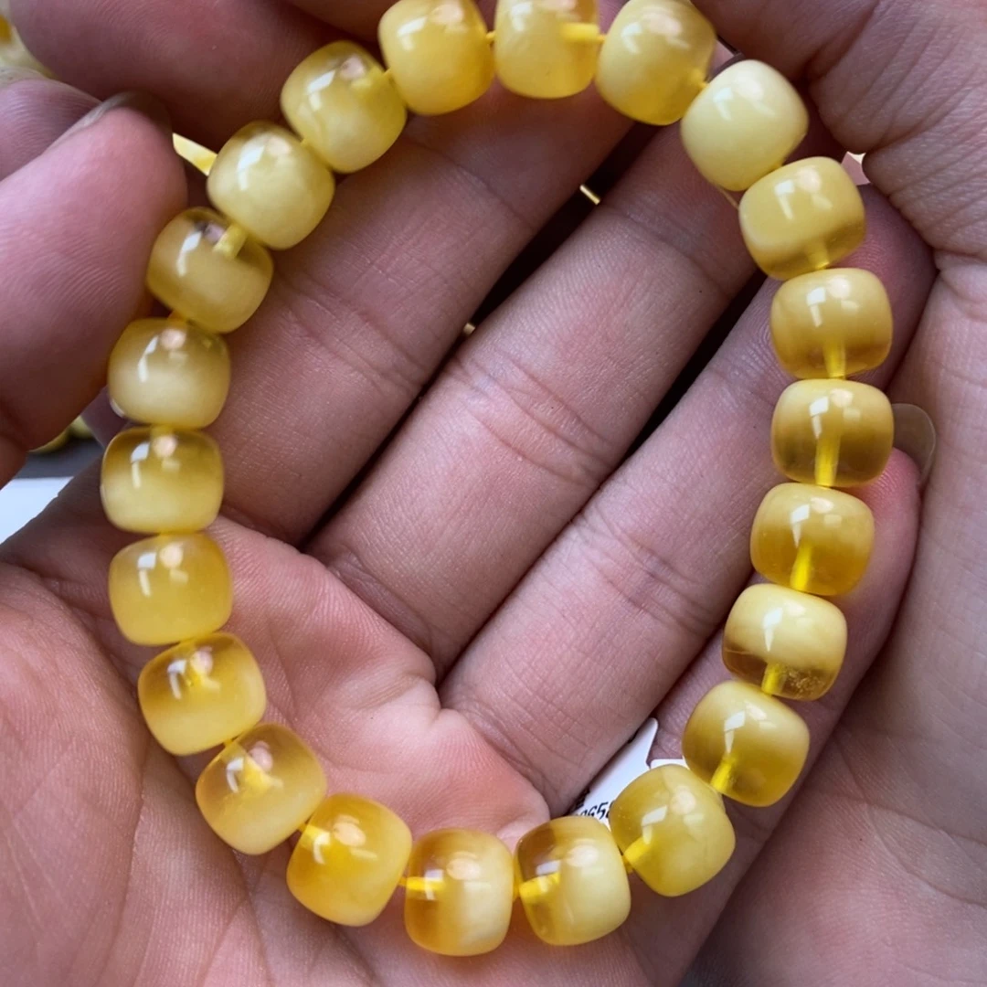 未镶嵌琥珀珠宝奇石1