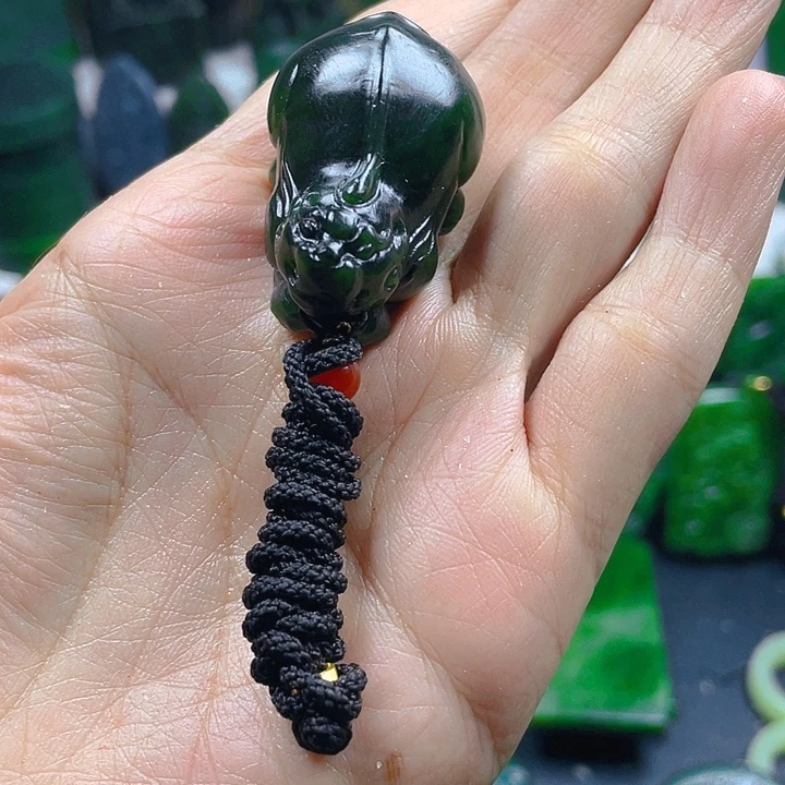 和田玉未镶嵌珠宝半成品