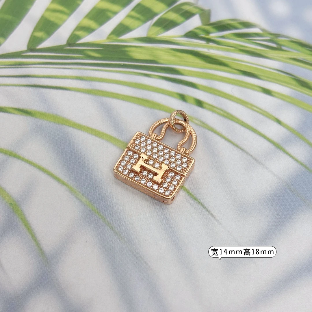 18K金时尚白贝母小提包项链