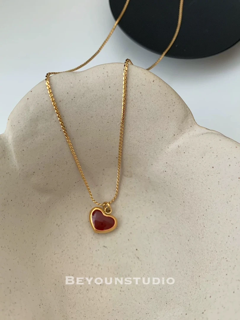 钛钢项链 红色滴油爱心法式复古气质精致小巧金色小众潮钛钢项链
