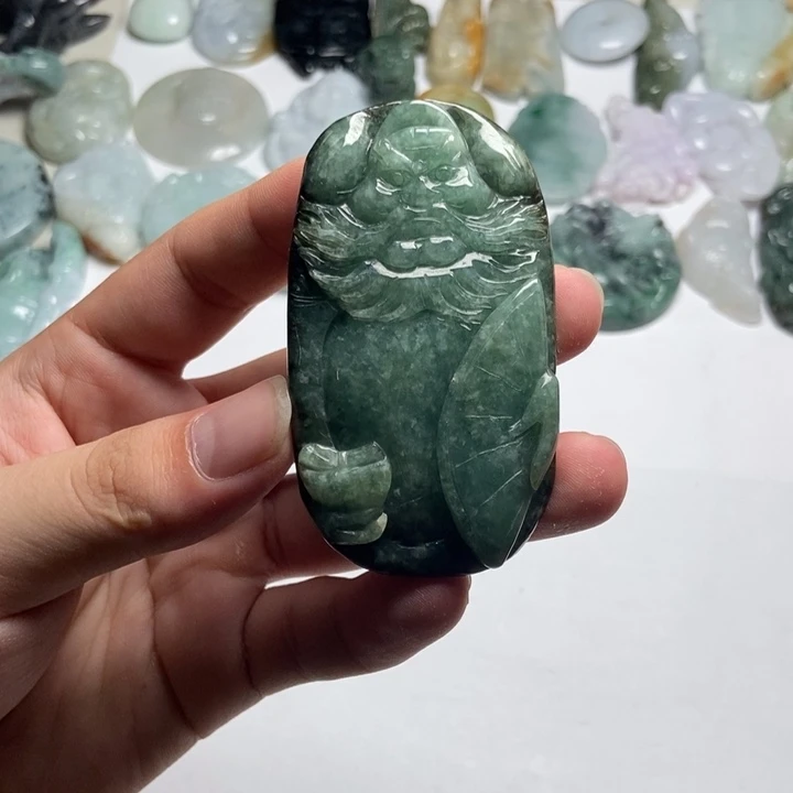 翡翠未镶嵌颈饰钟馗33