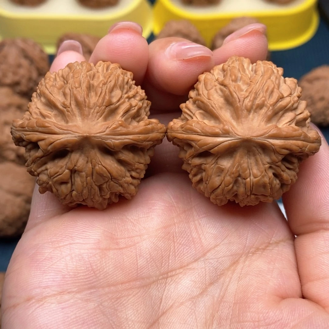 文玩核桃吊坠女娲石40