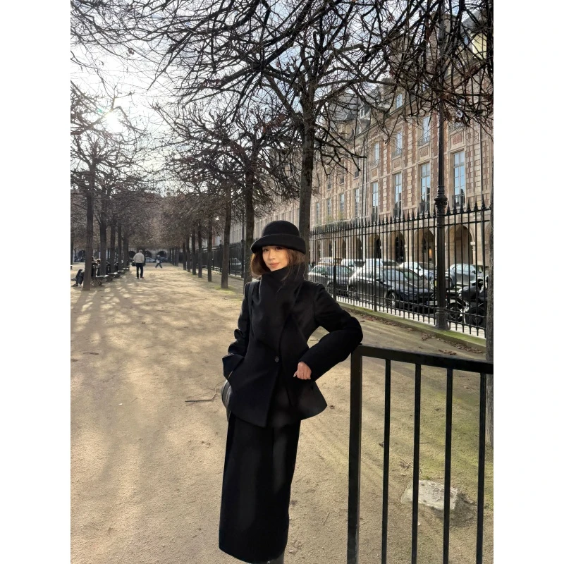 复古老钱风气质收腰西装外套女秋冬新款高腰直筒显瘦半身裙两件套