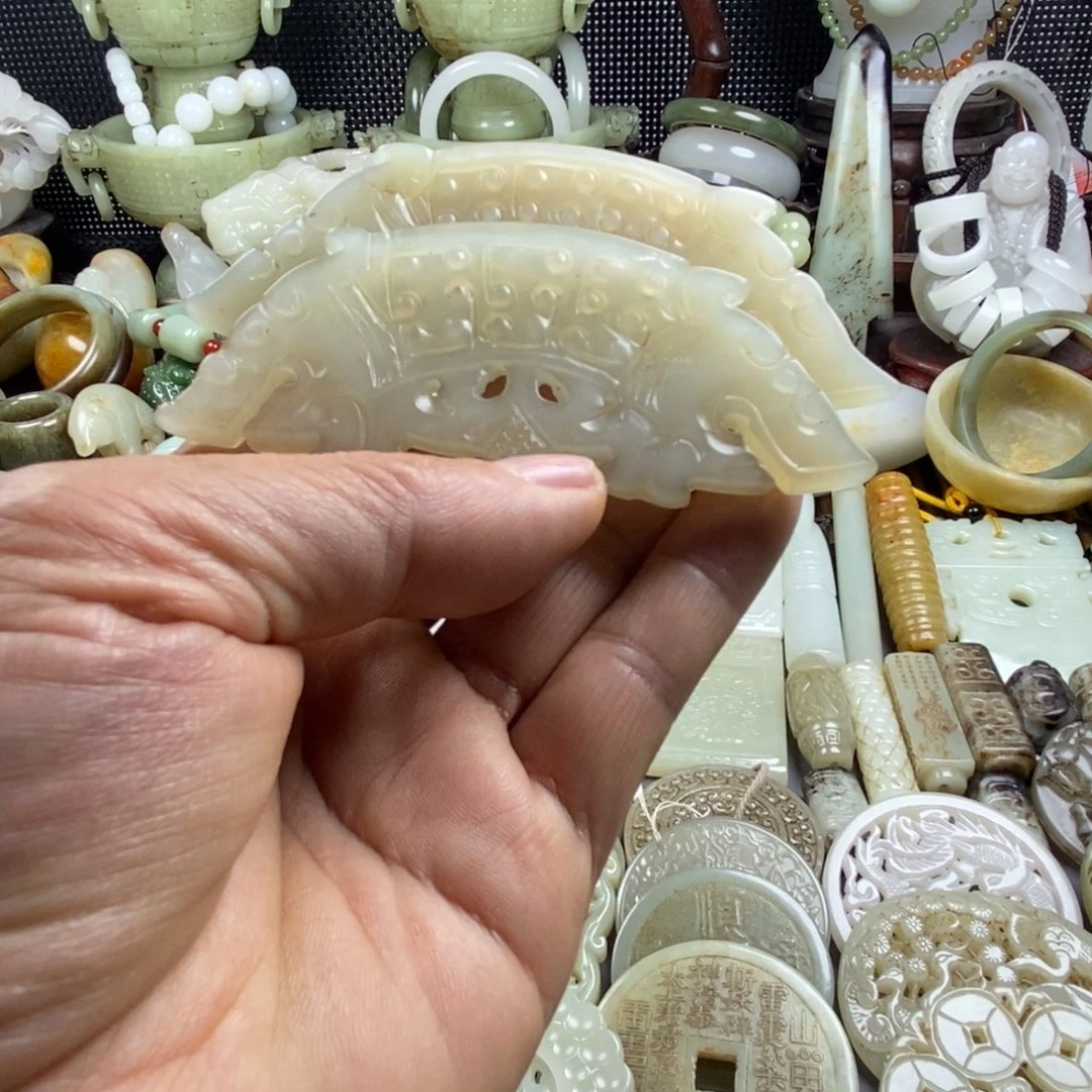 和田玉（糖玉）未镶嵌颈饰