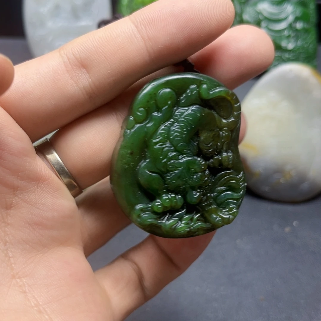 颈饰未镶嵌和田玉和田玉