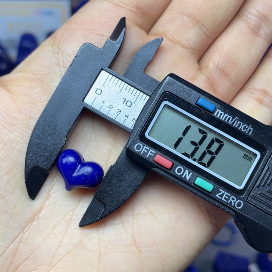 青金石未镶嵌13mm哑光爱心配饰