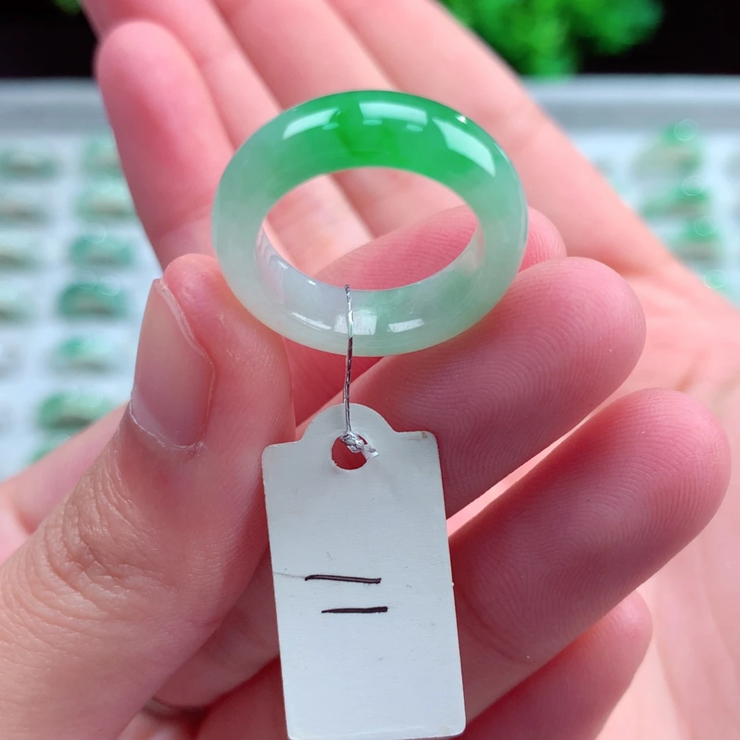 未镶嵌戒指翡翠天然