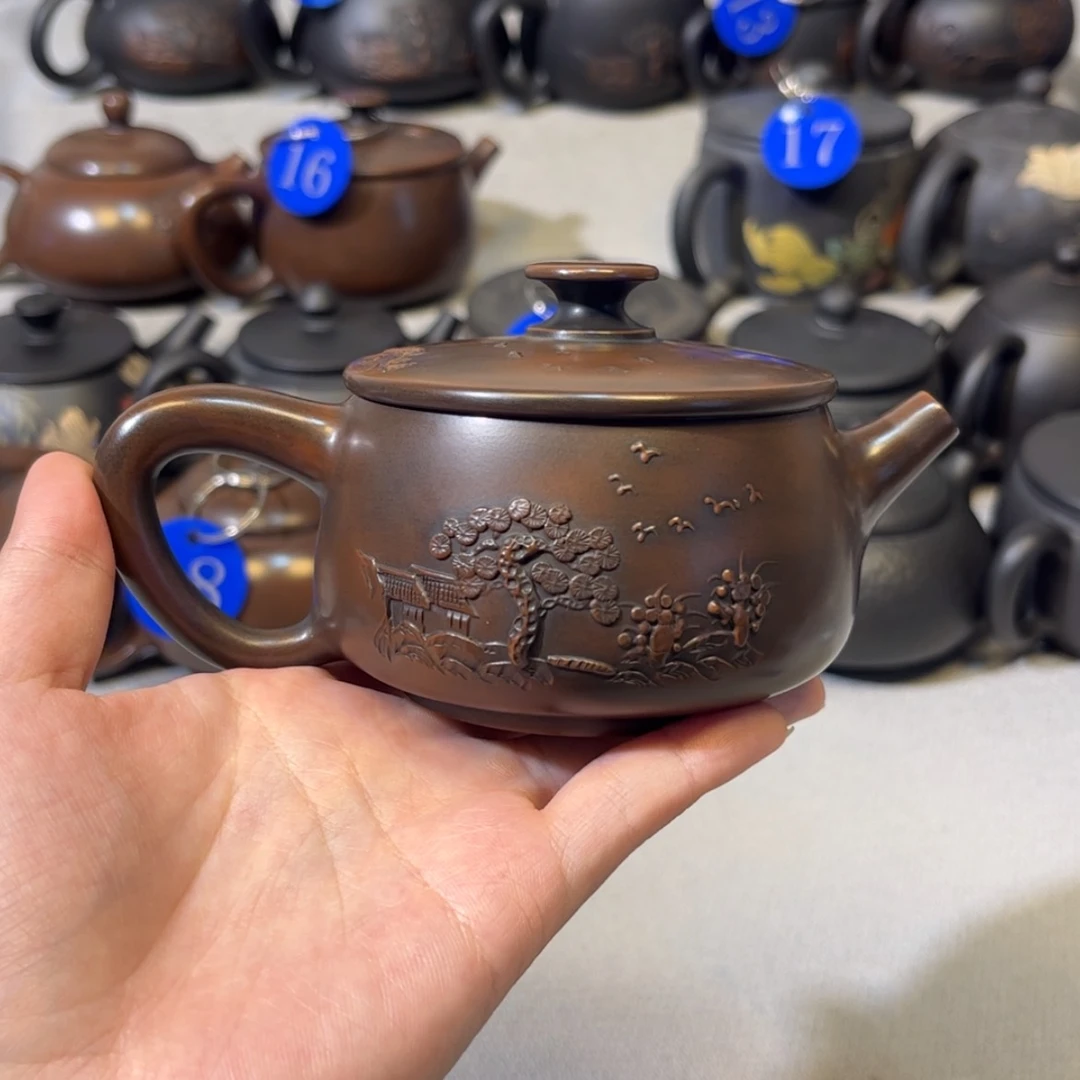 【闪购商品】红泥 堆雕山水 容量 160c c