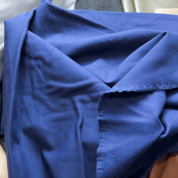 混纺蓝色罗马2米。