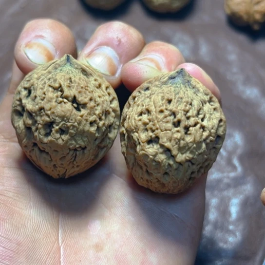 把件文玩核桃9号草莓卡37