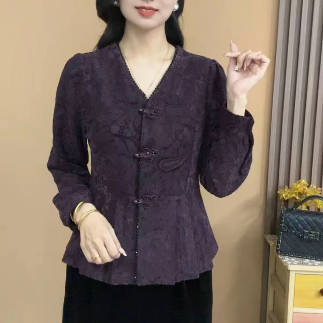 2025秋季新款长袖植绒蕾丝V领开衫气质百搭修身显瘦女人味上衣