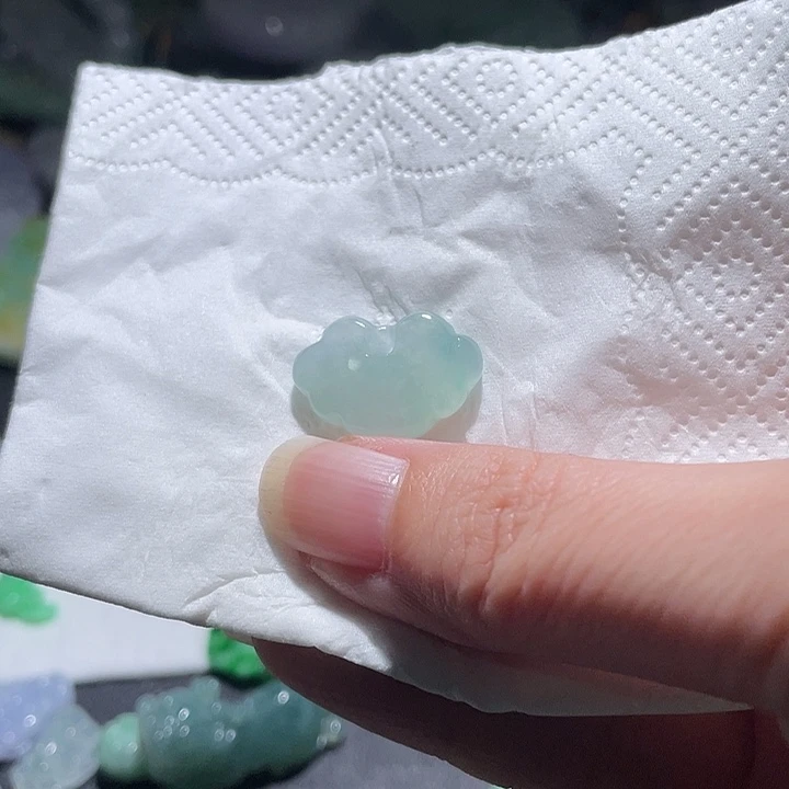 颈饰未镶嵌翡翠天