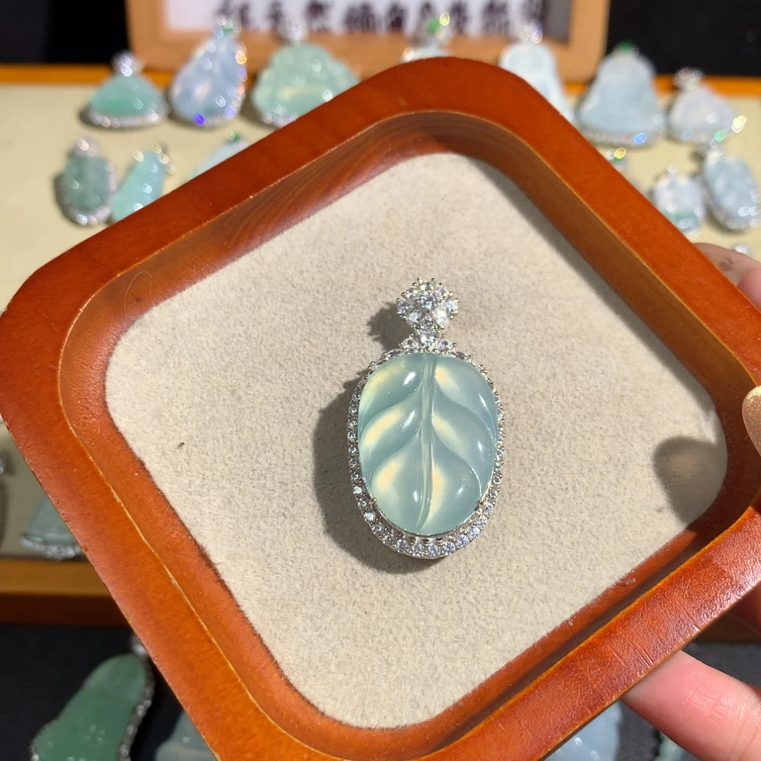 水***呀翡翠银S925镶嵌挂件叶子