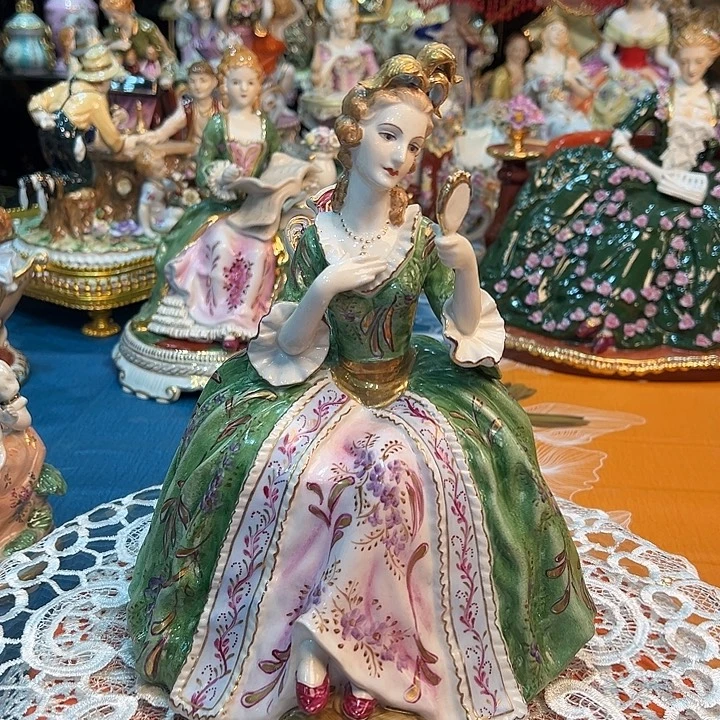 陶瓷夫人照镜子 老货库存