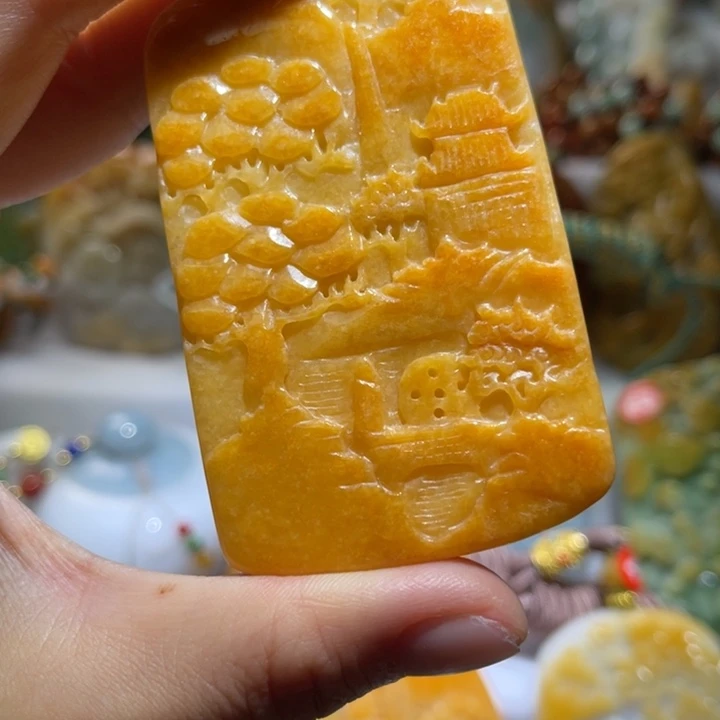 吊坠(不含链)未镶嵌翡翠