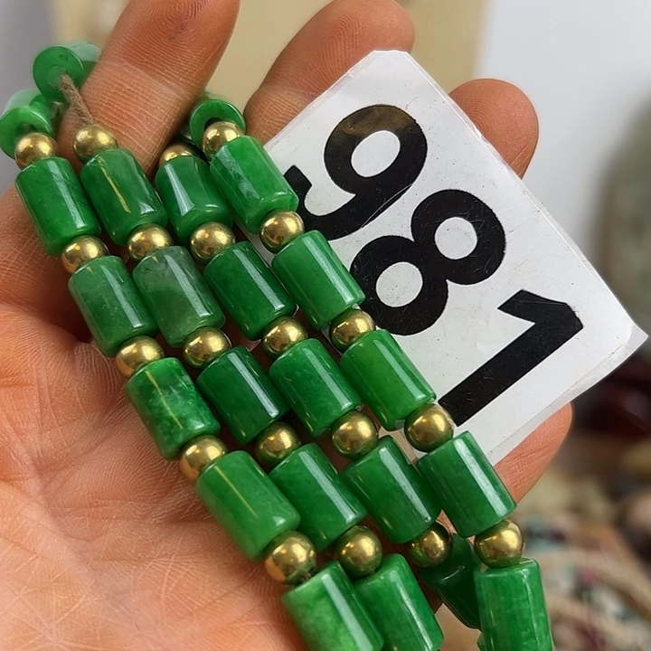 玛瑙/玉髓未镶嵌颈饰画****）