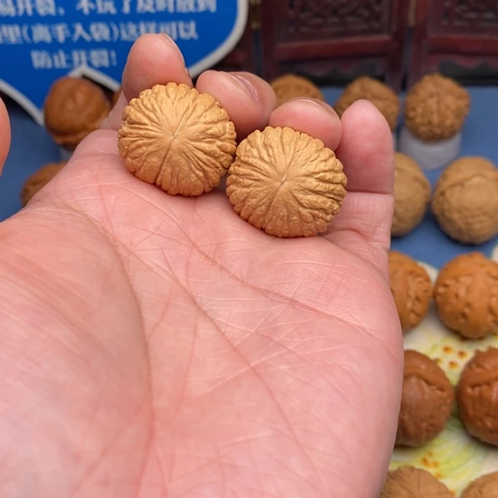 文玩核桃把件猴头