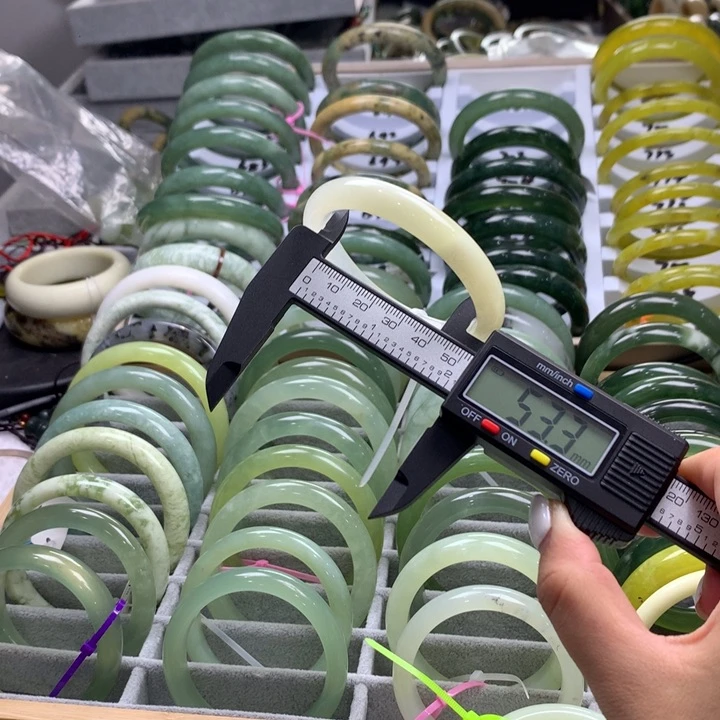 合金绿泥石云母质玉（岫岩玉）手链51