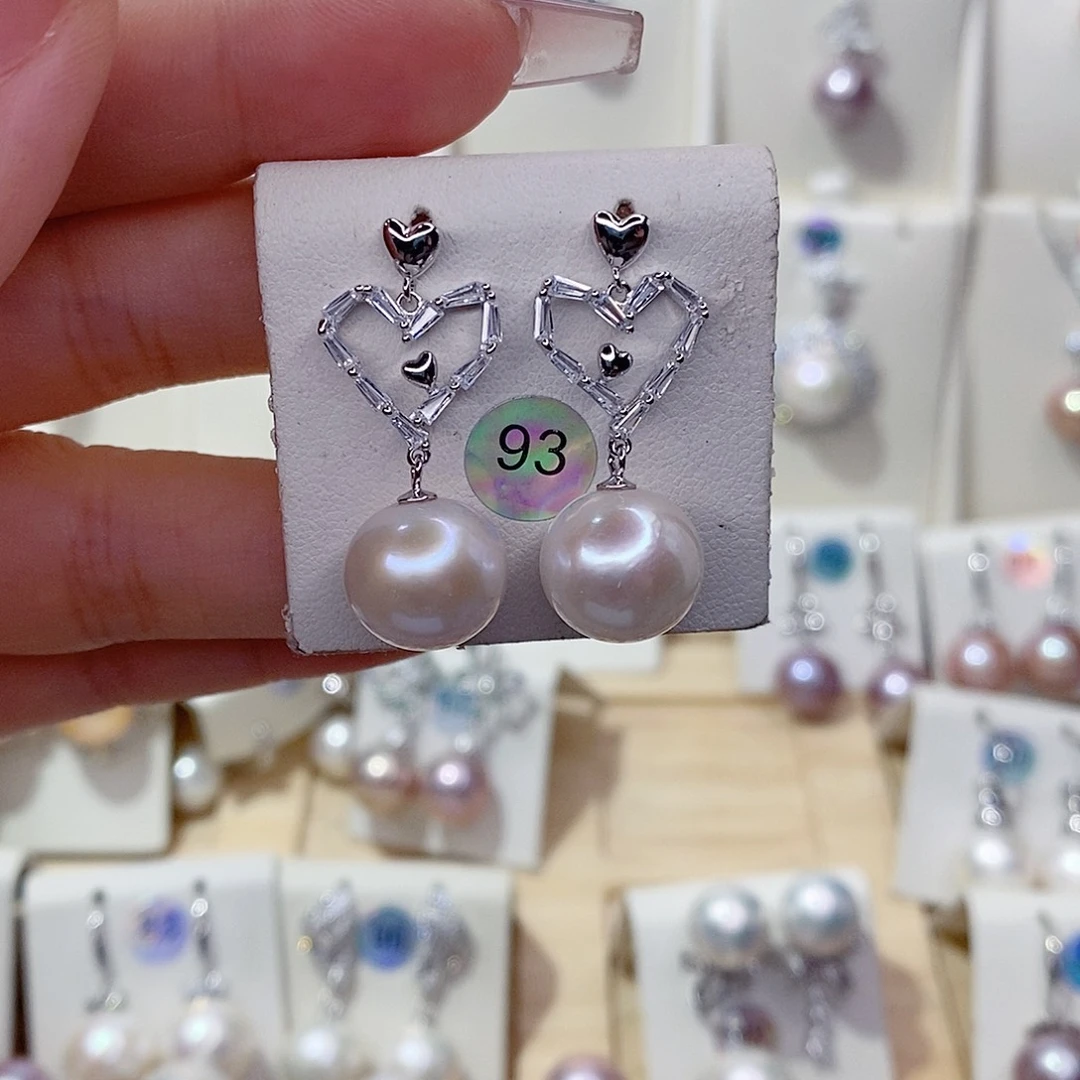 秋***Ꮤ银S925镶嵌淡水珍珠耳饰