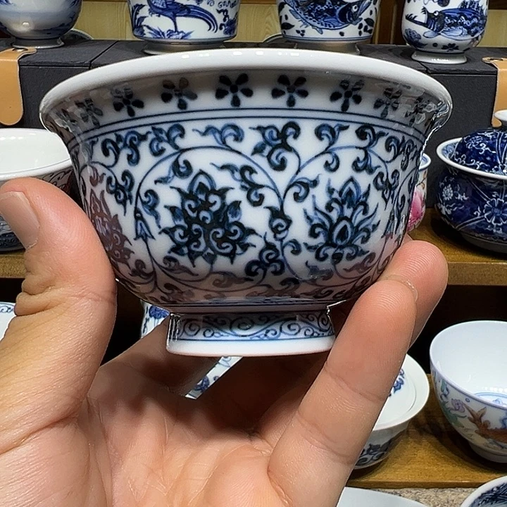 _****手工青花缠枝莲大压手