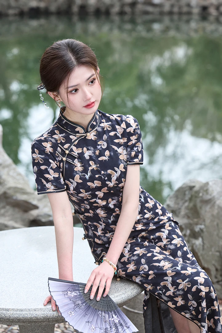 旗袍 长款  短袖（衣长约120cm）蝴蝶花  C514
