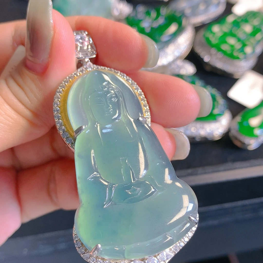 翡翠颈饰银S925镶嵌翡翠