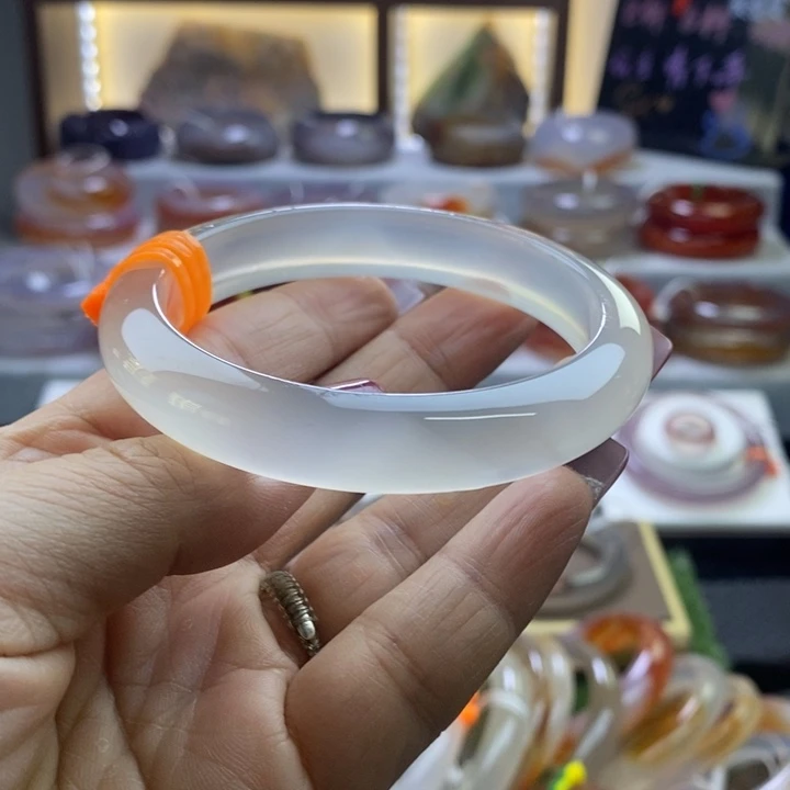 手镯玛瑙/玉髓未镶嵌