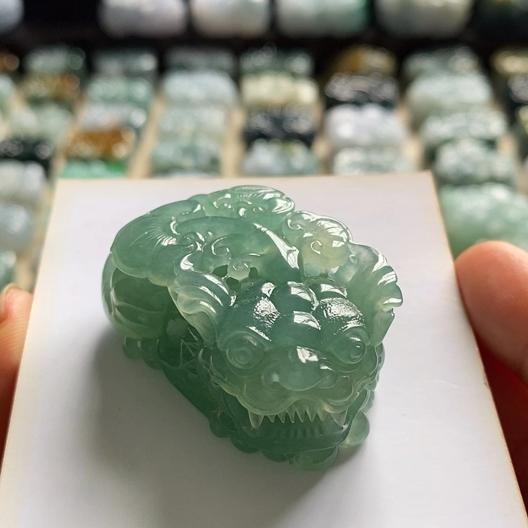 翡翠未镶嵌颈饰天然翡翠貔貅吊坠