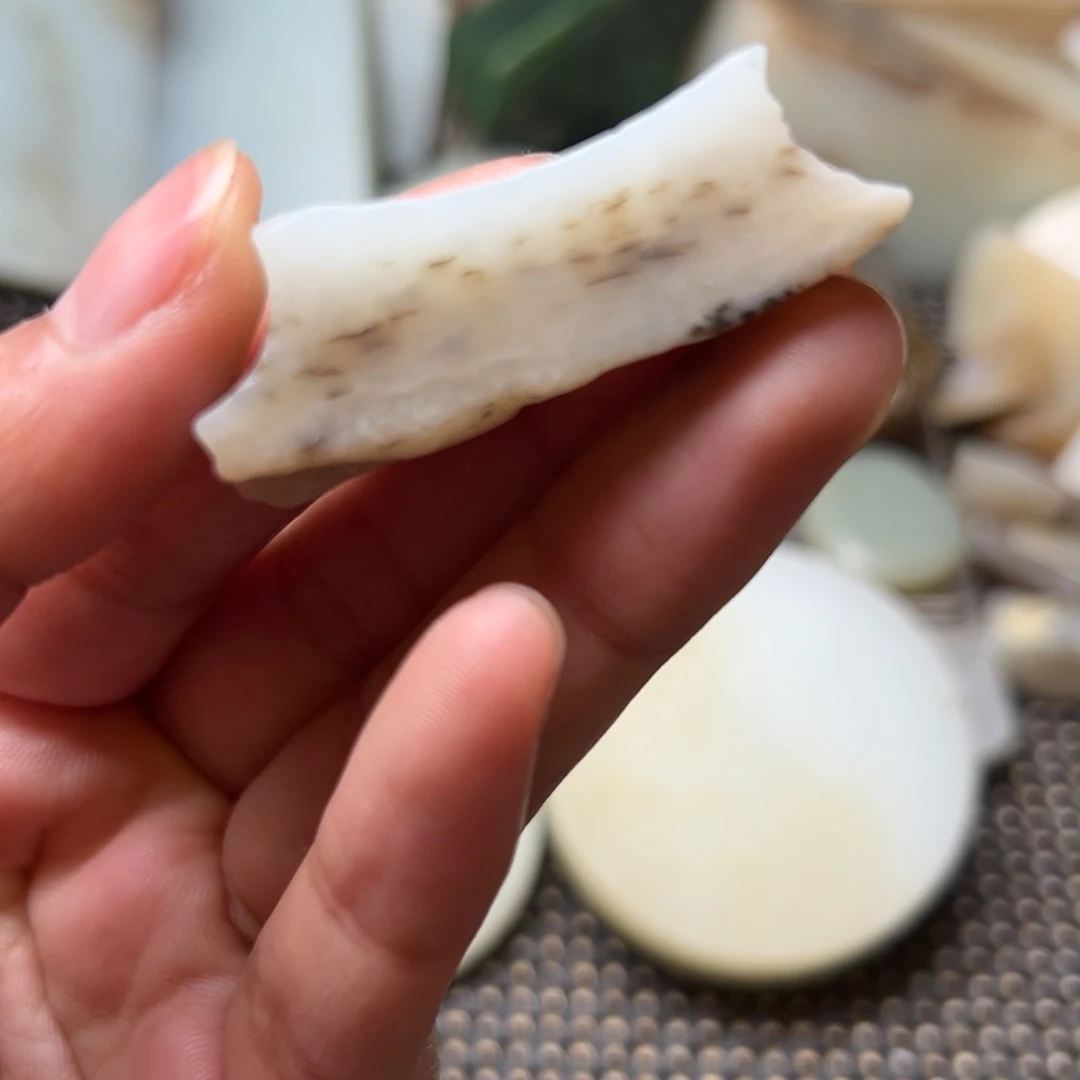 和田玉未镶嵌项链