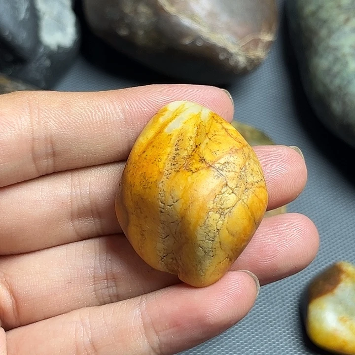 笑***7和田玉（子料）未镶嵌珠宝奇石