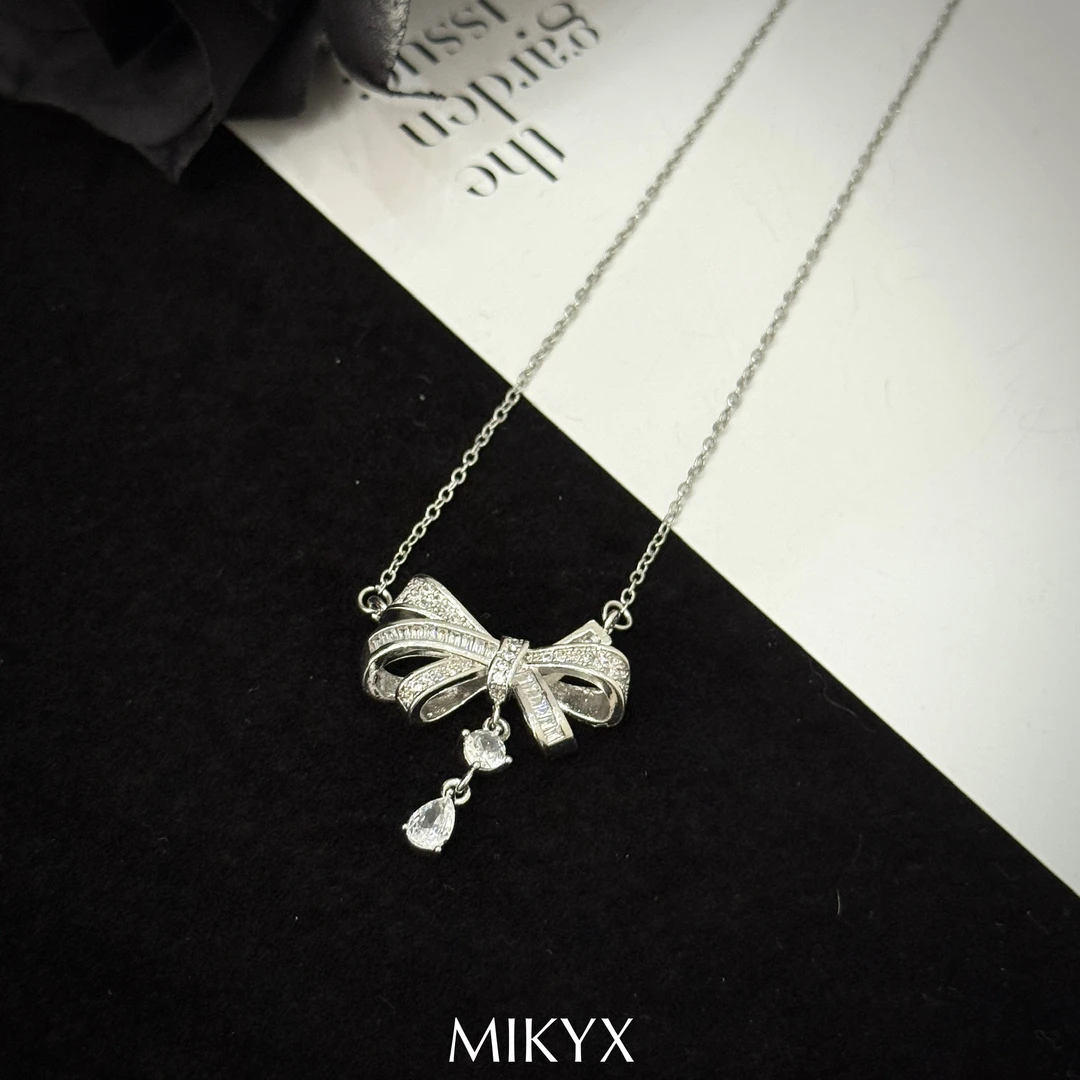 mikyx 钛钢项链 银色蝴蝶结项链F023
