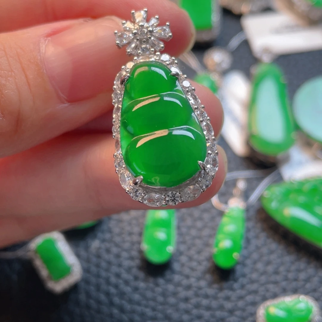 翡翠银S925镶嵌颈饰