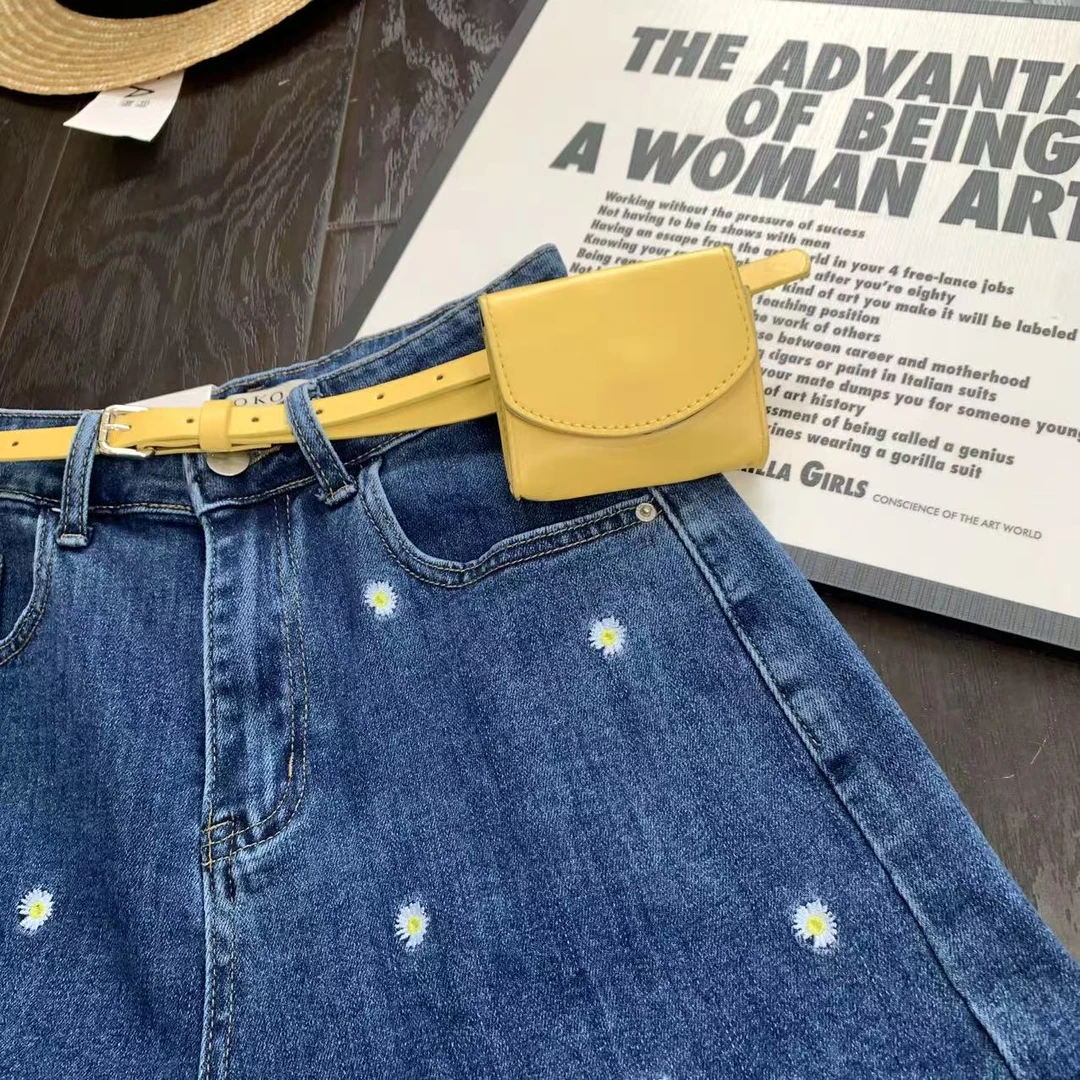 【 雨•美 推荐 】6123夏季时尚刺绣牛仔裤