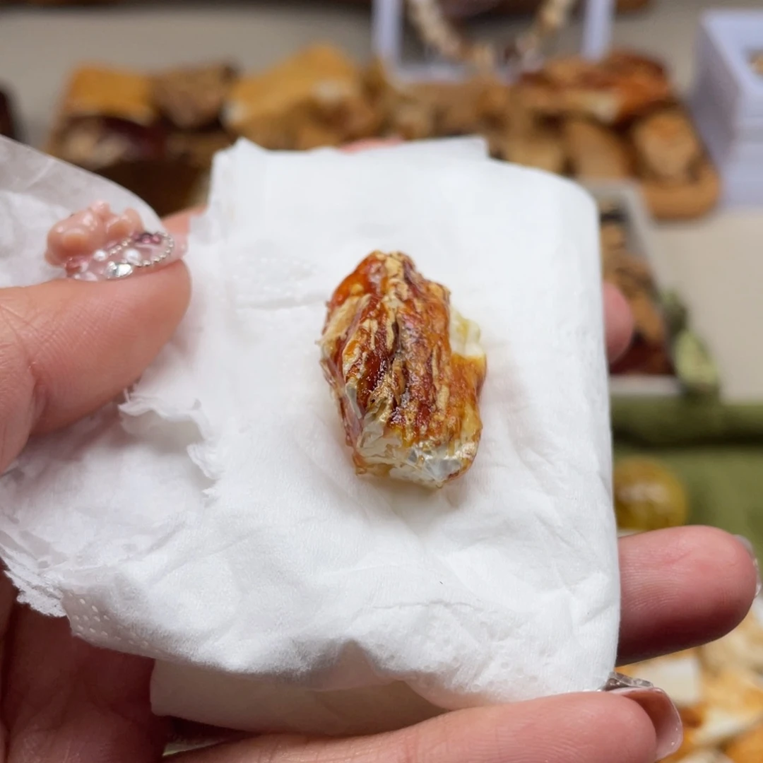 定制琥珀未镶嵌肠*天然蜜蜡