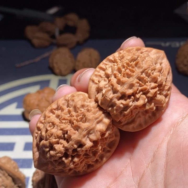 吊坠文玩核桃小村长