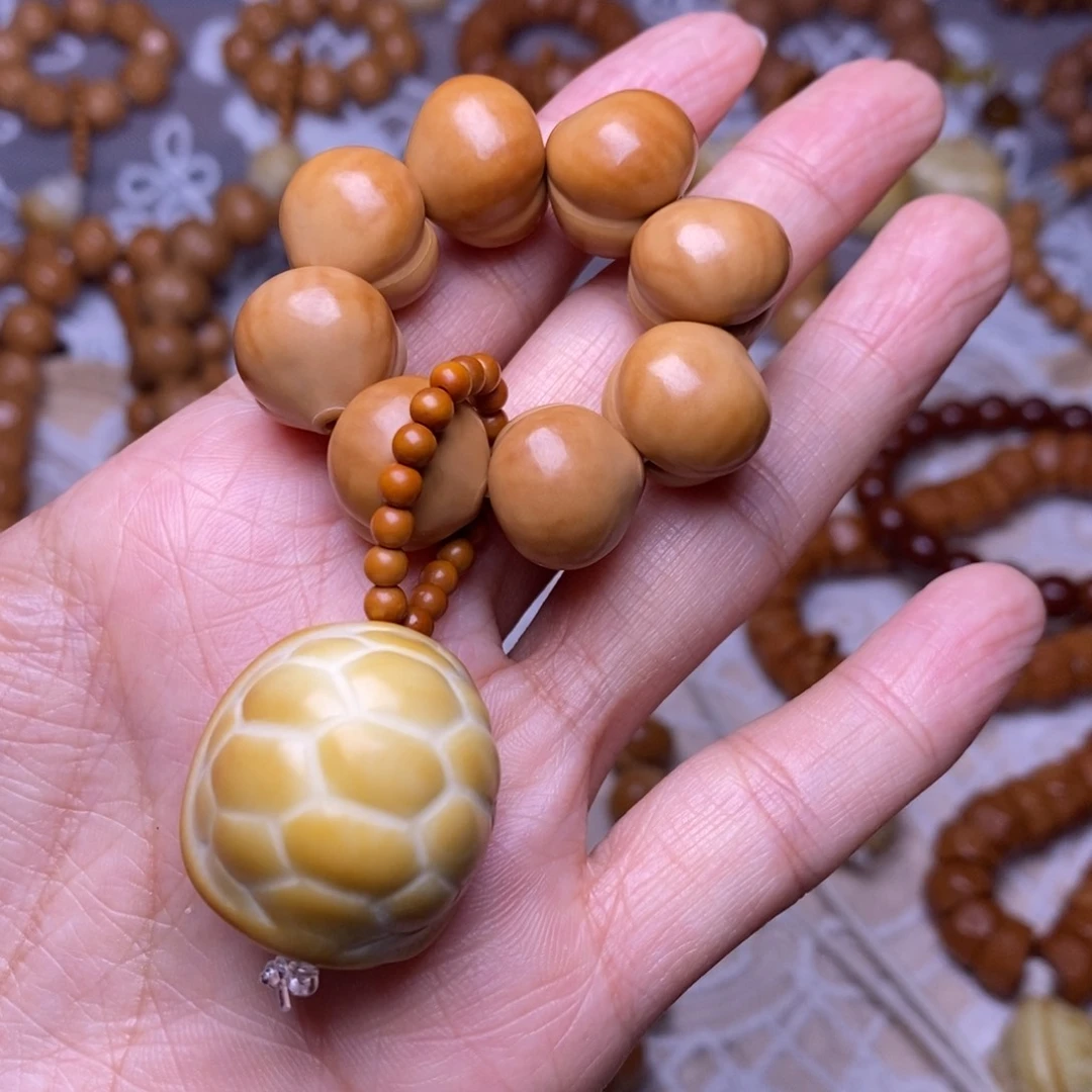 把件猴头核桃柯基屁桃龟甲