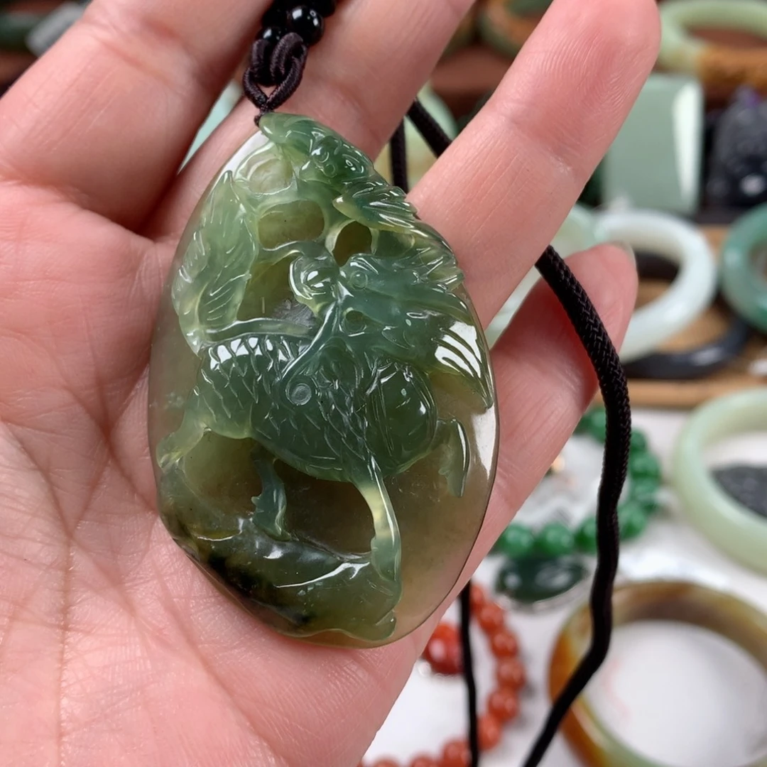 岫玉颈饰未镶嵌吊坠