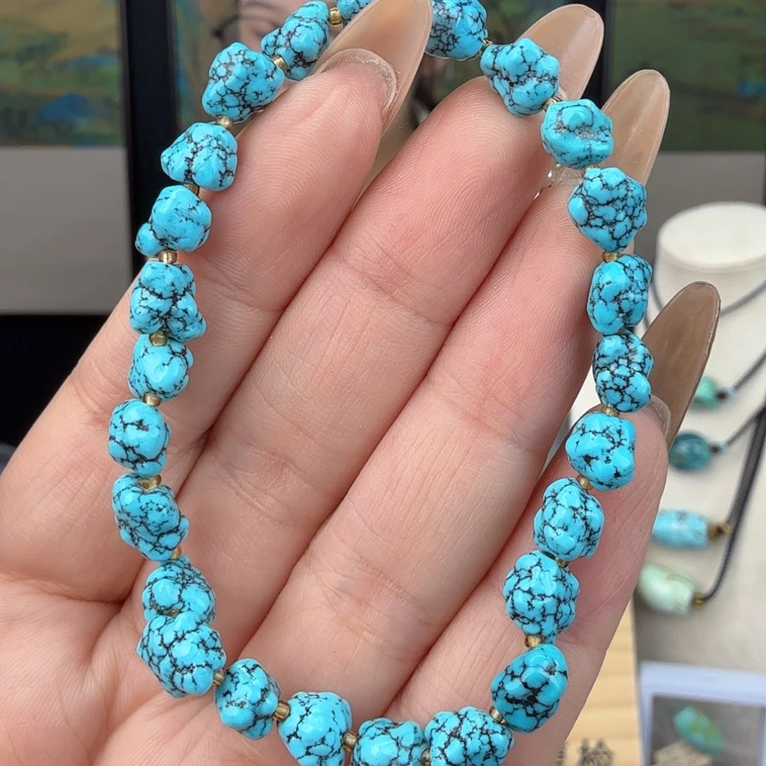 绿松石未镶嵌珠宝奇石