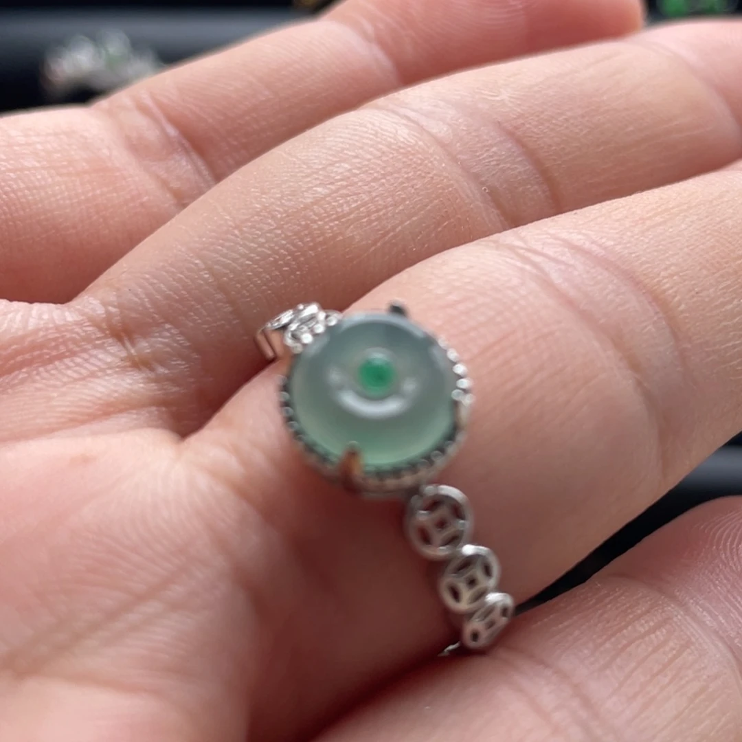 翡翠未镶嵌颈饰444