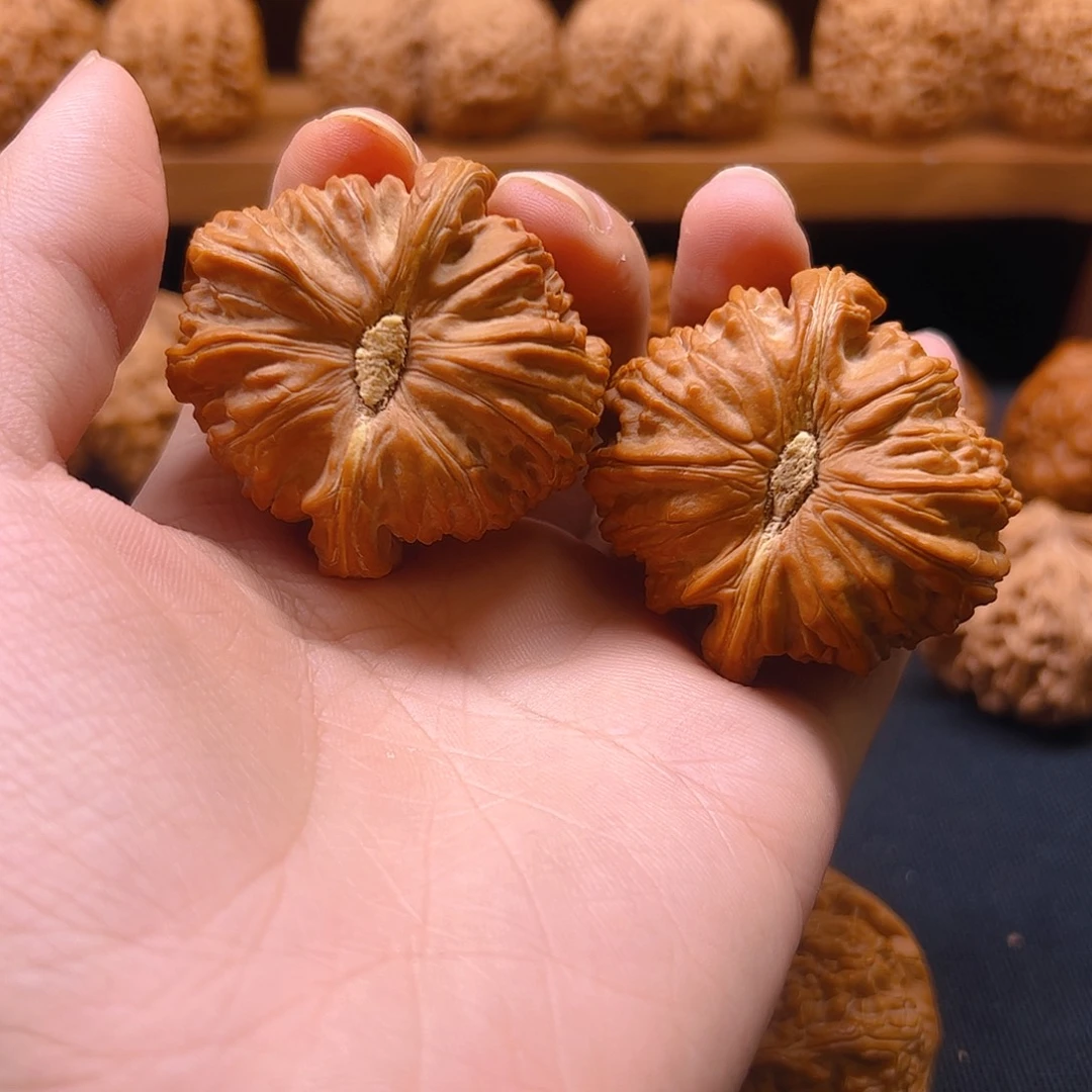 把件核桃白狮子45全品