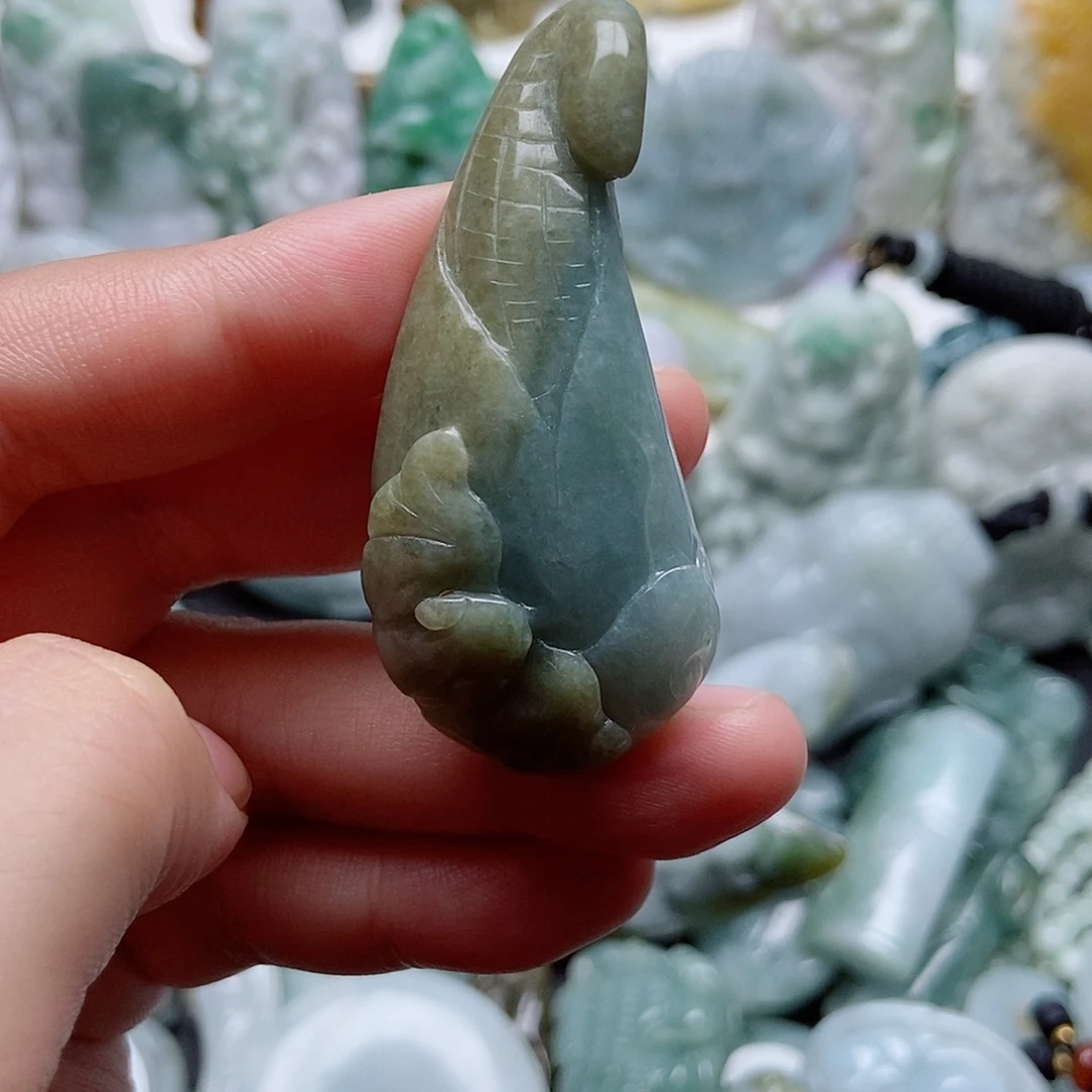 翡翠未镶嵌吊坠(不含链)1