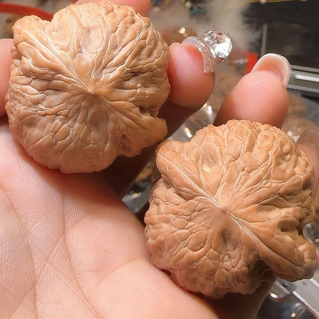 文玩核桃吊坠42铁锤