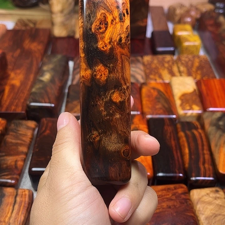 用***4木大红酸枝手把件218