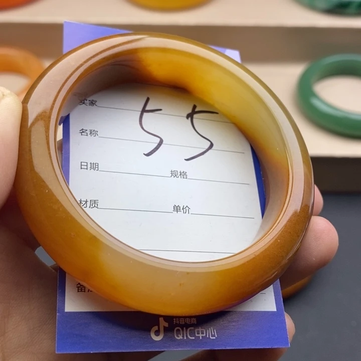 石英质玉未镶嵌手镯