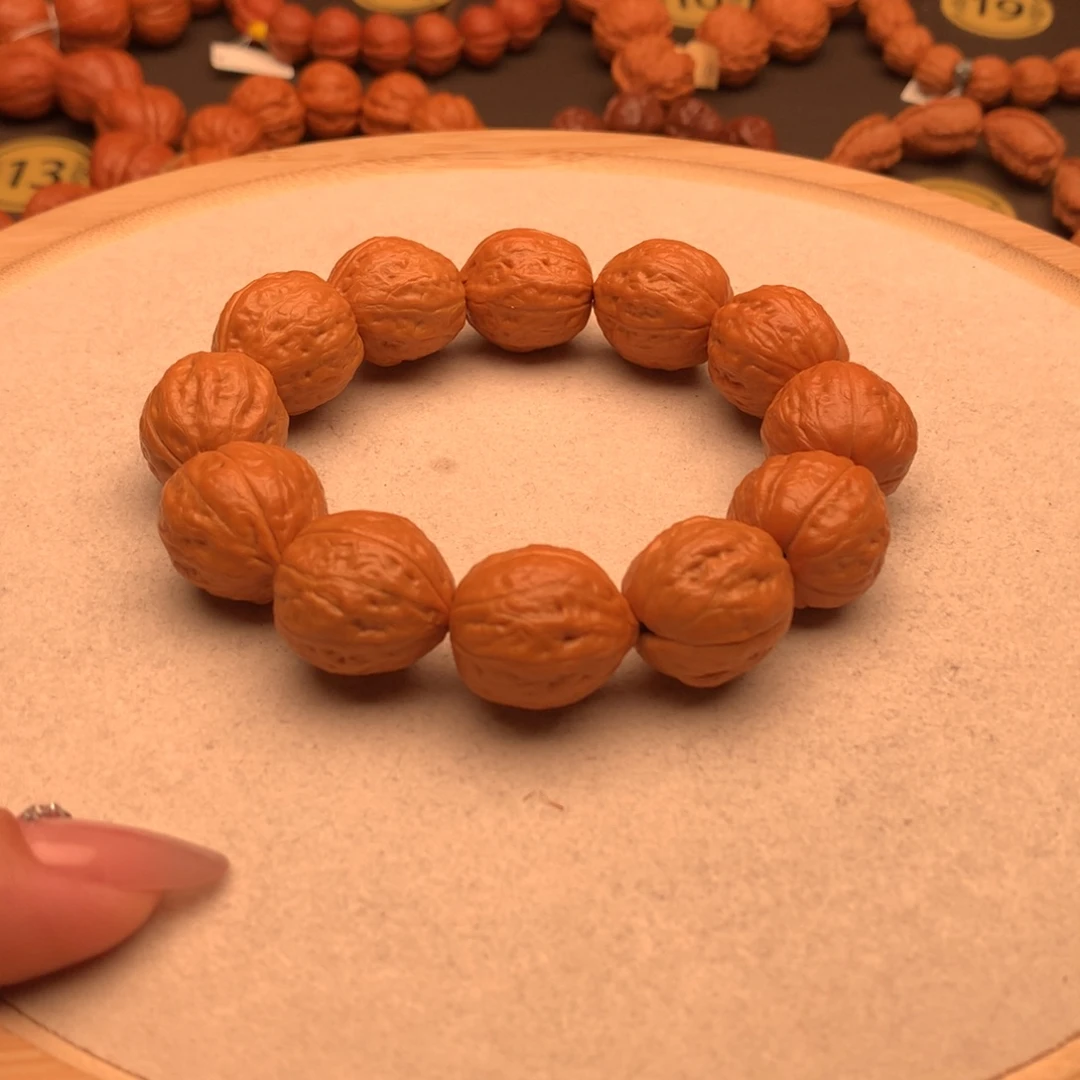文玩核桃手串玲珑
